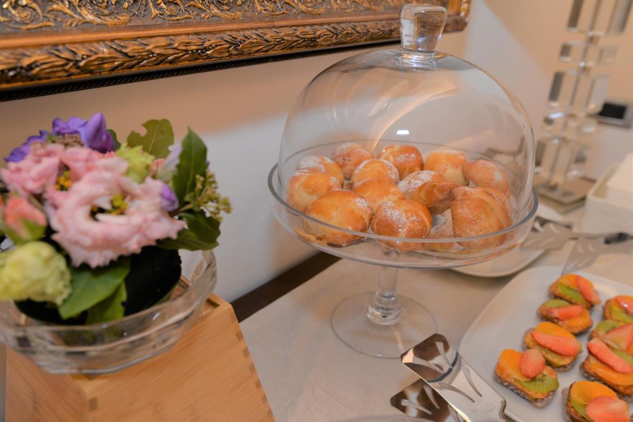 Bed and Breakfast Portica10 Asyż Zewnętrze zdjęcie