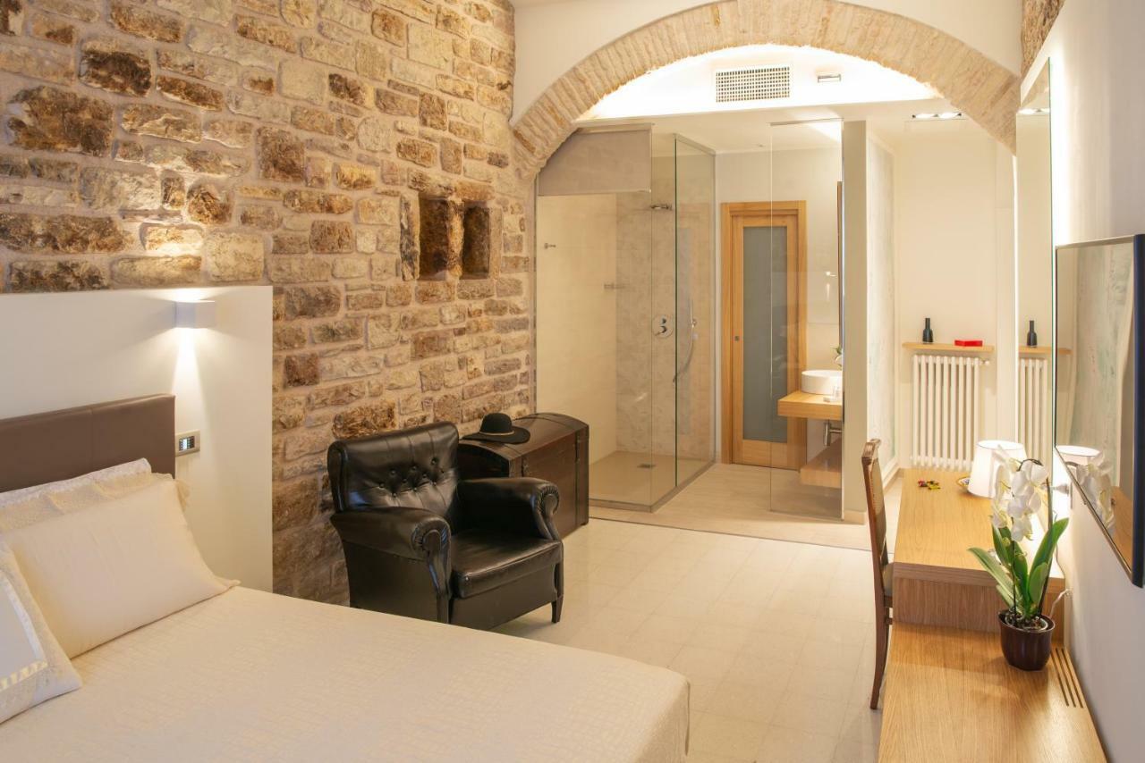 Bed and Breakfast Portica10 Asyż Zewnętrze zdjęcie